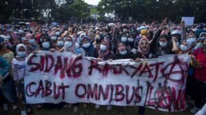 Pak Jokowi, Demo Tolak UU Cipta Kerja Bukan Dipicu Hoaks dan Disinformasi