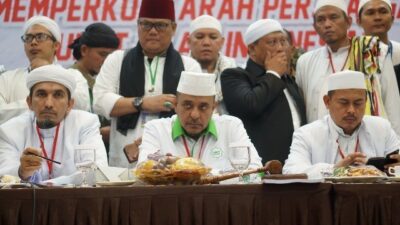 7 Pernyataan Sikap Bersama FPI, Alumni 212, GNPF Ulama dan HRS Center Terkait UU Cipta Kerja