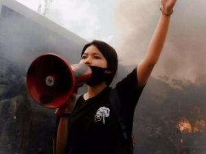 Ini Sasa, Mahasiswi Unhas Yang Viral Video Orasinya Panca Salah Saat Tolak UU Cipta Kerja
