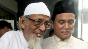 Dikawal Densus 88, Abu Bakar Ba’asyir Jalani Perawatan di RSCM Jakarta