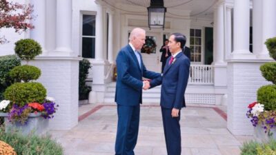 Jokowi Cari Tambahan Utang Rp.1.435 Triliun Untuk Bangun Infrastruktur Hingga 2024