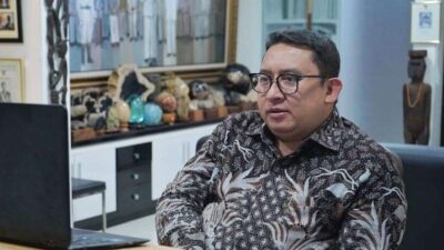 Lukai Umat Islam RI, Fadli Zon Desak Jokowi Batalkan Calling Visa Untuk Israel