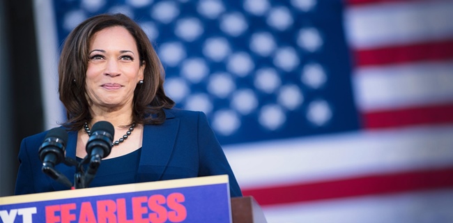 Kamala Harris Jadi Wanita Kulit Hitam Keturunan Asia Pertama Jadi Wapres AS