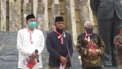 Gatot Dapat Bintang Mahaputra, Rocky Gerung: Bukti KAMI Bukan Perusuh