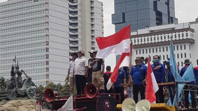 Jika Jokowi Tak Batalkan UU Cipta Kerja, 2 Juta Buruh Siap Mogok Nasional Lumpuhkan Produksi