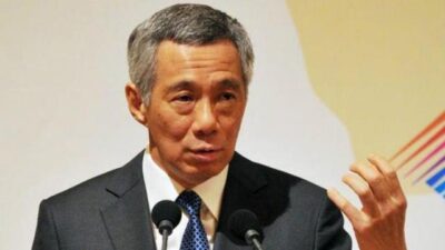 Divaksinasi Pertama, PM Singapura: Untuk Tunjukkan Vaksin Corona Buatan Pfizer Aman