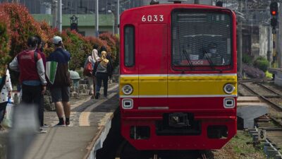 Viral Foto Wajah Wanita Penumpang KRL Berdarah Dipukul Satpam, Ini Faktanya