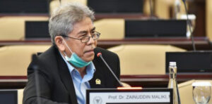 CPNS Guru Mau Disetop, Prof Zainuddin Maliki: Mana Penghargaan Pemerintah Pada Guru?