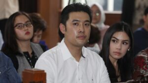 Cemas Tertular COVID-19, Richard Muljadi Kosongkan 1 Pesawat Untuk Dia dan Istrinya ke Bali