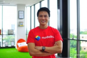 CEO Modalku Raih Penghargaan Tokoh Penggerak Fintech dari OJK