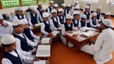 Sekolah Islam Negeri Dihapus, Menteri: Kita Butuh Lebih Banyak Dokter Daripada Imam Masjid