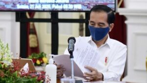 Tekan Kasus COVID-19, Jokowi Minta Karantina Wilayah Diberlakukan Hingga RT/RW