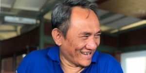 Andi Arief: Kalau Pemerintah Menyerah dan Letoy Hadapi Pandemi, Lambaikan Tangan ke Kamera