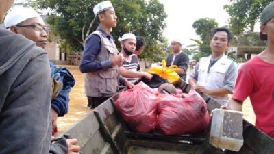 Rekening Diblokir dan Tak Buka Donasi, Anggota FPI Patungan Bantu Korban Bencana