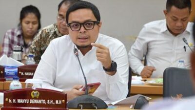 Selebgram Ikut Vaksinasi COVID-19 di Puskesmas, Wahyu Dewanto: Ini Nggak Bener!