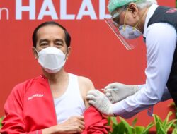 Orang Yang Cacat Atau Meninggal Karena Vaksinasi COVID-19 Bakal Diberi Santunan