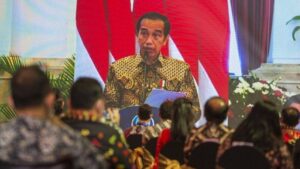 Presiden Jokowi Minta Dikritik, Tapi UU ITE dan Peretasan Menghantui
