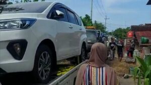 Viral! Dapat Ganti Rugi Lahan Kilang Minyak, Warga Sekampung di Tuban Beli 176 Mobil
