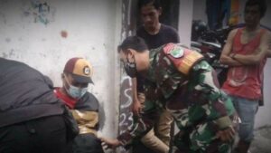 TNI Amankan Maling Berpistol Diikat Warga Tanah Abang, Ternyata Intel Polda Metro