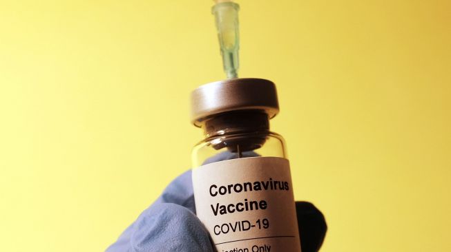 Ngeri! Kulit Pria Ini Terkelupas dan Muncul Ruam Merah Usai Disuntik Vaksin COVID-19