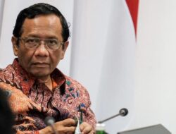 Demi Selamatkan Rakyat, Mahfud MD: Boleh Langgar Konstitusi