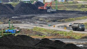 Limbah Batu Bara Dikeluarkan Dari Kategori Berbahaya, WALHI: Negara Lakukan Kejahatan Lingkungan