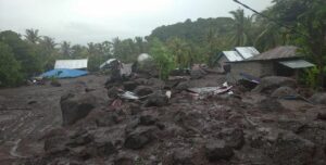 Ngeri! Ratusan Orang Tertimbun Longsor dan Banjir Bandang di Flores Timur NTT