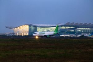 Kertajati, Nasib Bandara Rp.2,8 Triliun Yang Kini Jadi Bengkel Pesawat
