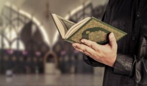 Ini Tips Agar Kita Bisa Khatam Al-Qur’an Di Bulan Ramadhan