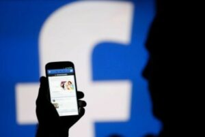 Dibanjiri Ulasan Bintang Satu, Facebook Terancam Terdepak Dari Play Store
