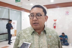 Puluhan WN China Masuk ke Indonesia, Fadli Zon: Diskriminasi Terhadap WNI