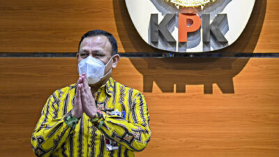 Dendam Pribadi Firli Bahuri Di Balik Penonaktifan Novel Baswedan