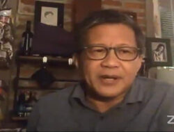 Rocky Gerung Ragu Jokowi Bisa Jabat Presiden Hingga 2024