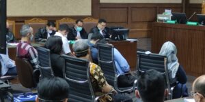 Nama Politisi PDIP Aria Bima Muncul di Sidang Suap Benur KKP, Hakim Bakal Dalami