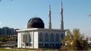 Masjid Istiklal di Sarajevo, Dibangun Pak Harto Usai Kunjungan Beresiko Ke Bosnia