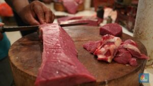 Jelang Lebaran Harga Daging Sapi Meroket Nyaris Rp.150 Ribu Per Kg, Sampai Kapan?