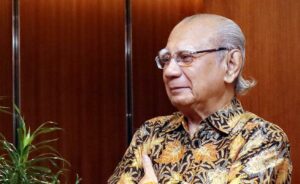 Emil Salim dan 50 Guru Besar Surati MK Minta Revisi UU KPK Dibatalkan