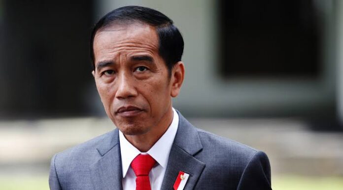 Dinilai Sering Umbar Janji, Akademisi: Makin Banyak Orang Tak Lagi Percaya Pada Jokowi