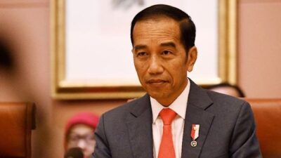 Kalau Jokowi Tak Lempar Handuk, Kesehatan Makin Buruk Pemerintah Bisa Ambruk
