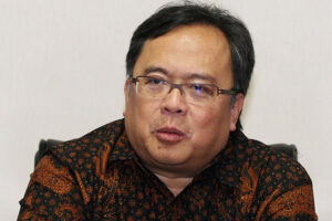 Edan! Eks Menteri Jokowi Ini Pegang 4 Jabatan Komisaris, Gajinya Ratusan Juta Per Bulan