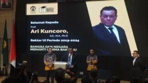 Rektor UI Rangkap Komisaris Utama BRI, Fadli Zon: Gimana Negara Tak Bangkrut?
