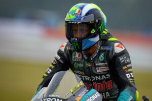 Marco Melandri Yakin Valentino Rossi Tengah Dilema Soal Pensiun Dirinya Dari MotoGP