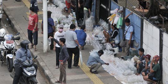 Pemerintah Sulit Atasi Pandemi COVID-19, Masalahnya Ada di Masyarakat