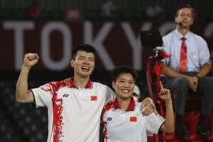 Pebulutangkis Ganda Campuran China Wang Yilyu/Huang Dongping Rebut Emas Olimpiade Tokyo 2020