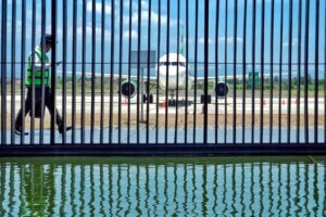 Ikuti Jejak UEA, Oman Juga Larang Penerbangan Asal Indonesia