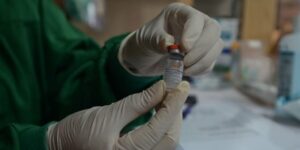 Pertanyakan Stok Vaksin, Martin Manurung: Daerah Minta Dikirim, Sebenarnya Barangnya Dimana?
