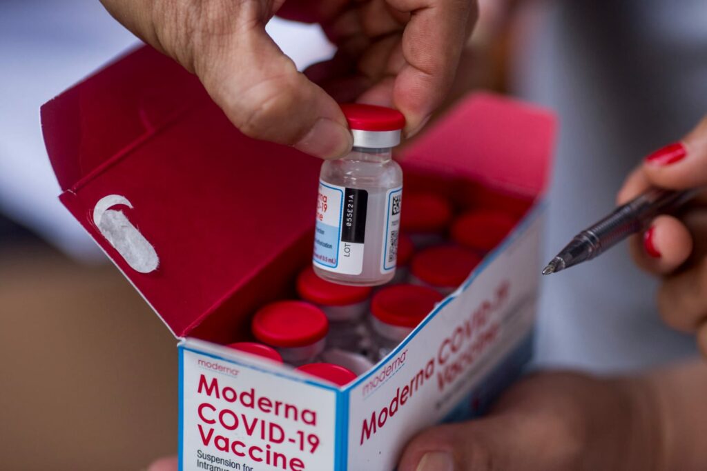 Diduga Terkontaminasi Logam, Penggunaan 1,63 Juta Dosis Vaksin Moderna Ditangguhkan