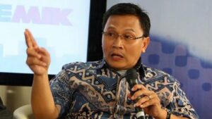 Mardani Ali Sera: Bagi Sembako Dari Jokowi Baik, Sebabkan Kerumunan Itu Buruk