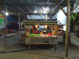 Desak PPKM Dihentikan, Pedagang Angkringan Ini Gugat Jokowi Ke PTUN Jakarta