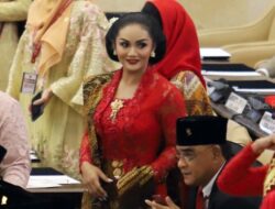 Peneliti Formappi, Lucius Karus: Gaji Fantastis Anggota DPR Tak Selaras Kinerjanya Yang Buruk